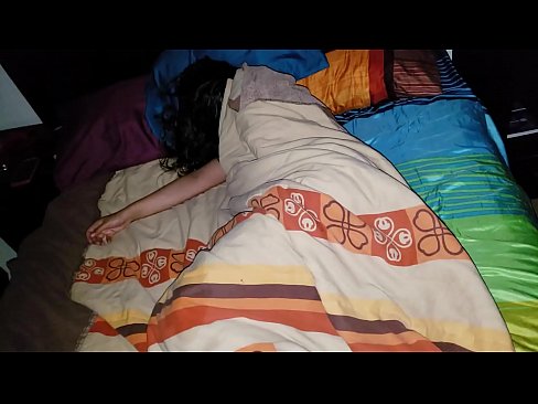 ❤️ Stepson jgħajjar lill-mara żagħżugħa tiegħu waqt li torqod. ❌ Porn ta' kwalità f'mt.pornosexphoto.ru